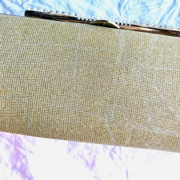 New Gold Evening Purse. - Picture 5 of 15